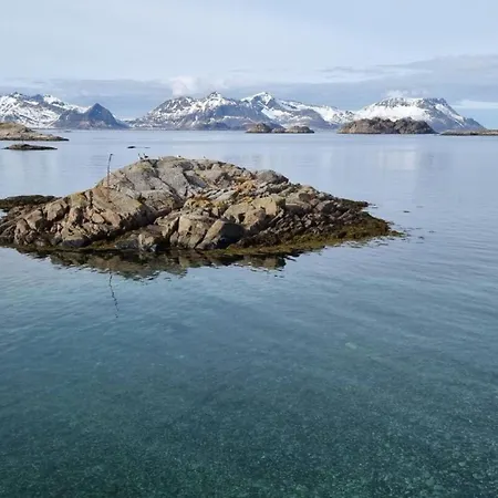 Modern Apartment By The Sea In Henningsvær Extérieur photo