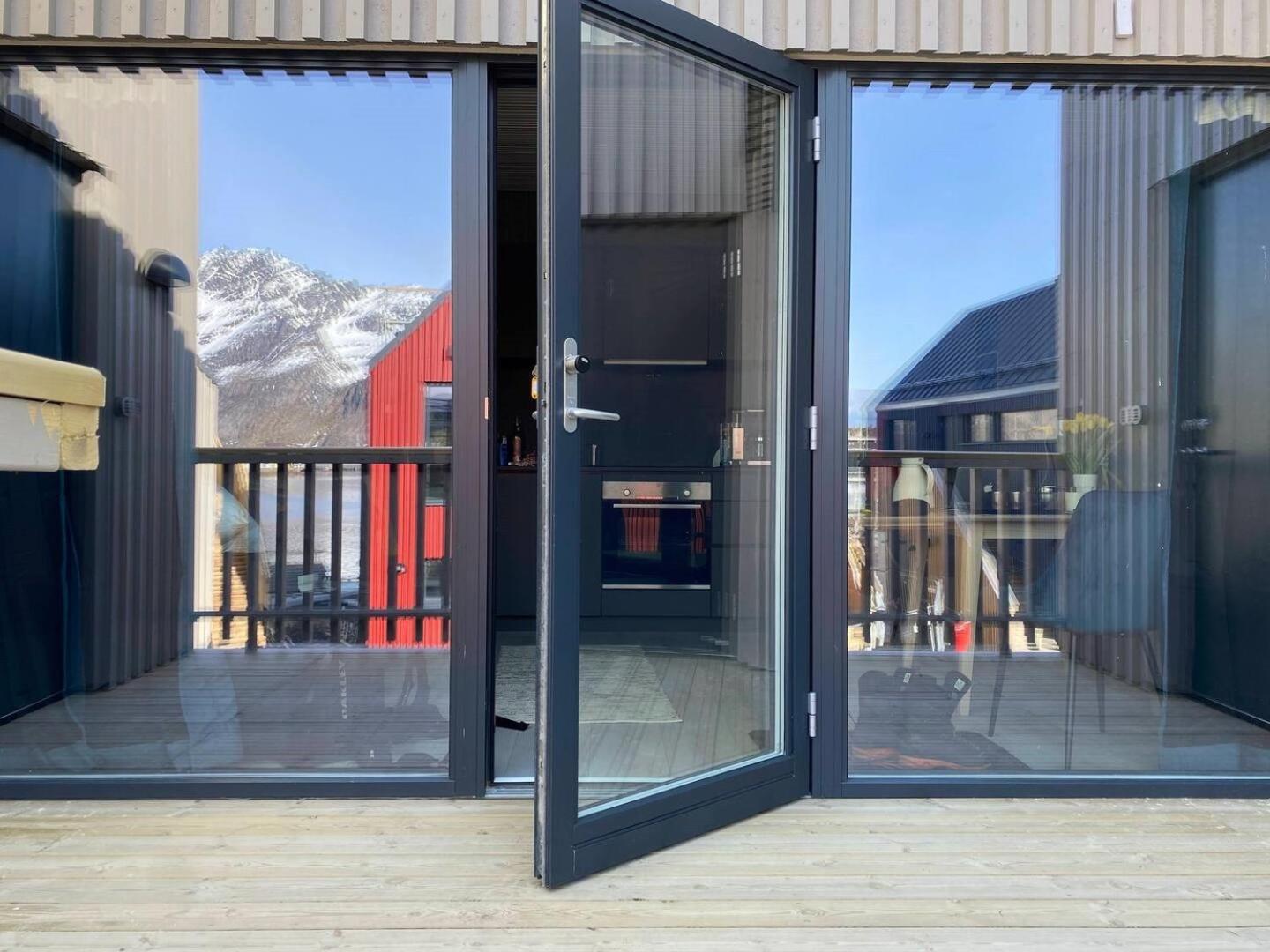 Modern By The Sea In *